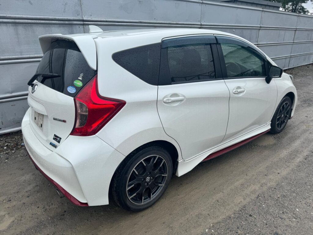 Nissan Note E12