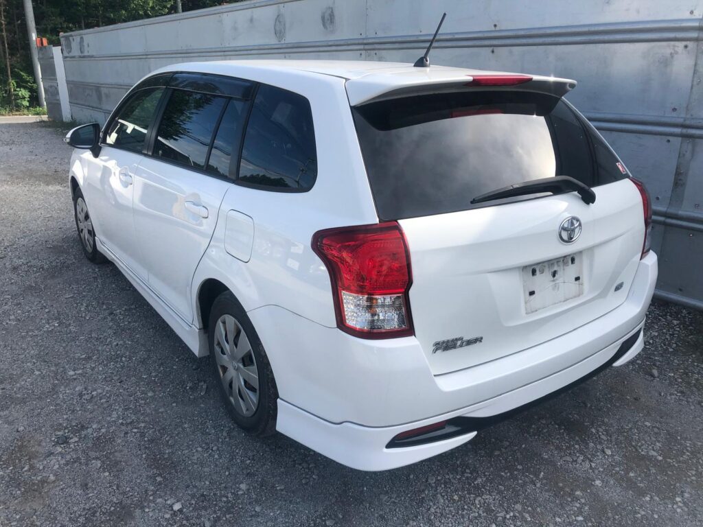 TOYOTA COROLLA FIELDER