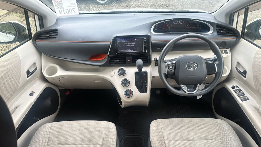 TOYOTA SIENTA