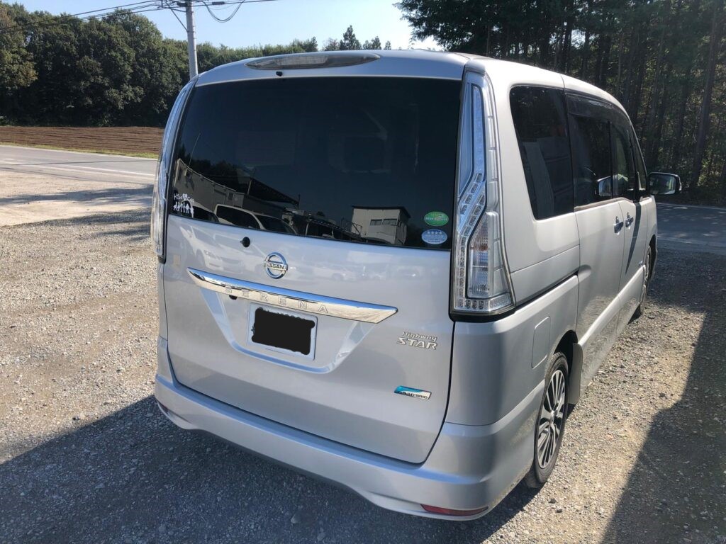 NISSAN SERENA