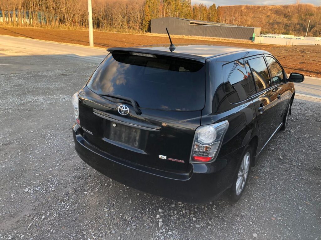 TOYOTA COROLLA FIELDER