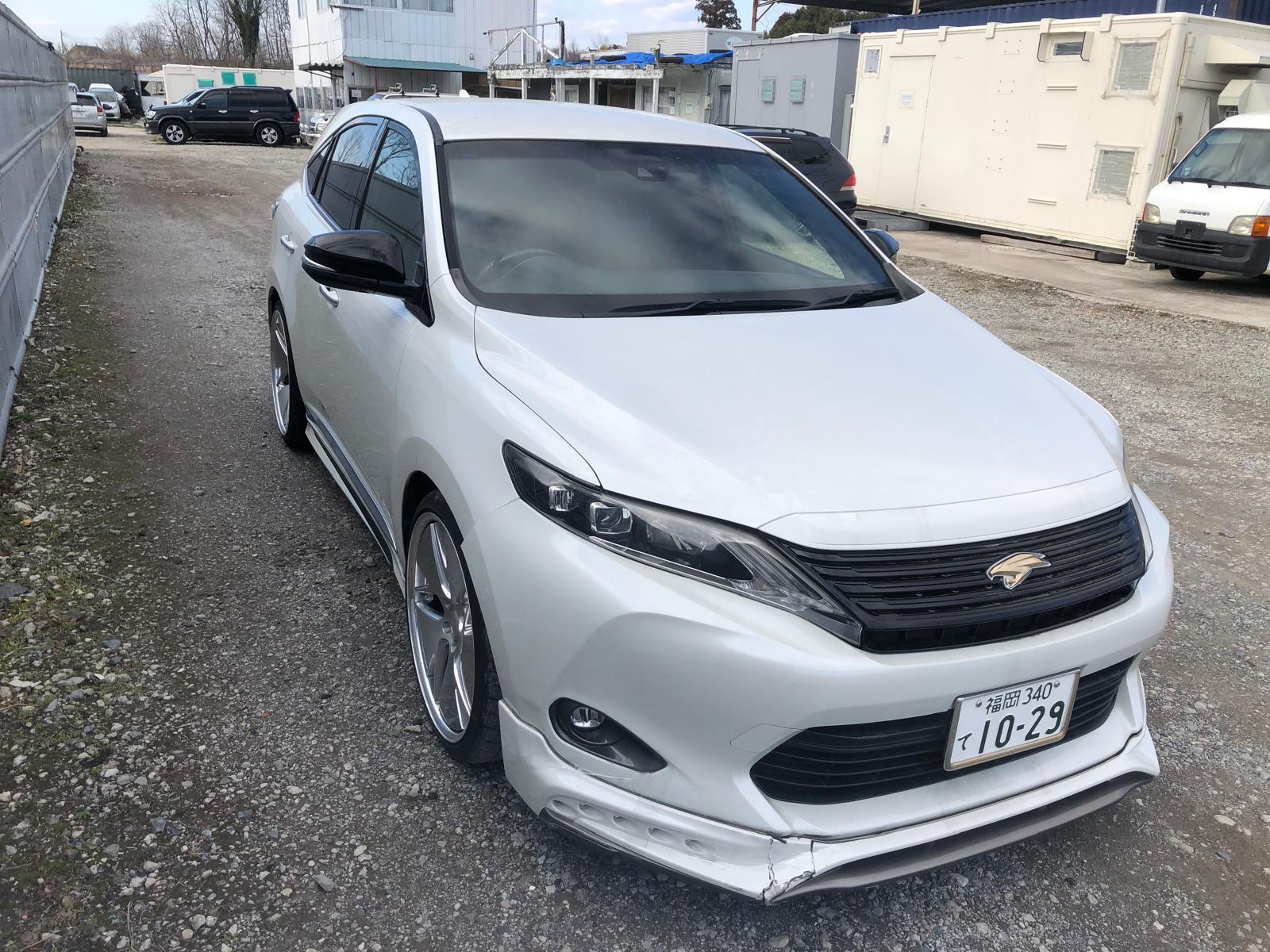 TOYOTA HARRIER