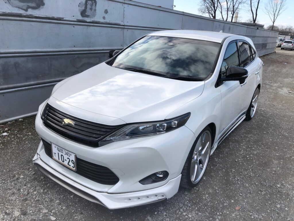 TOYOTA HARRIER