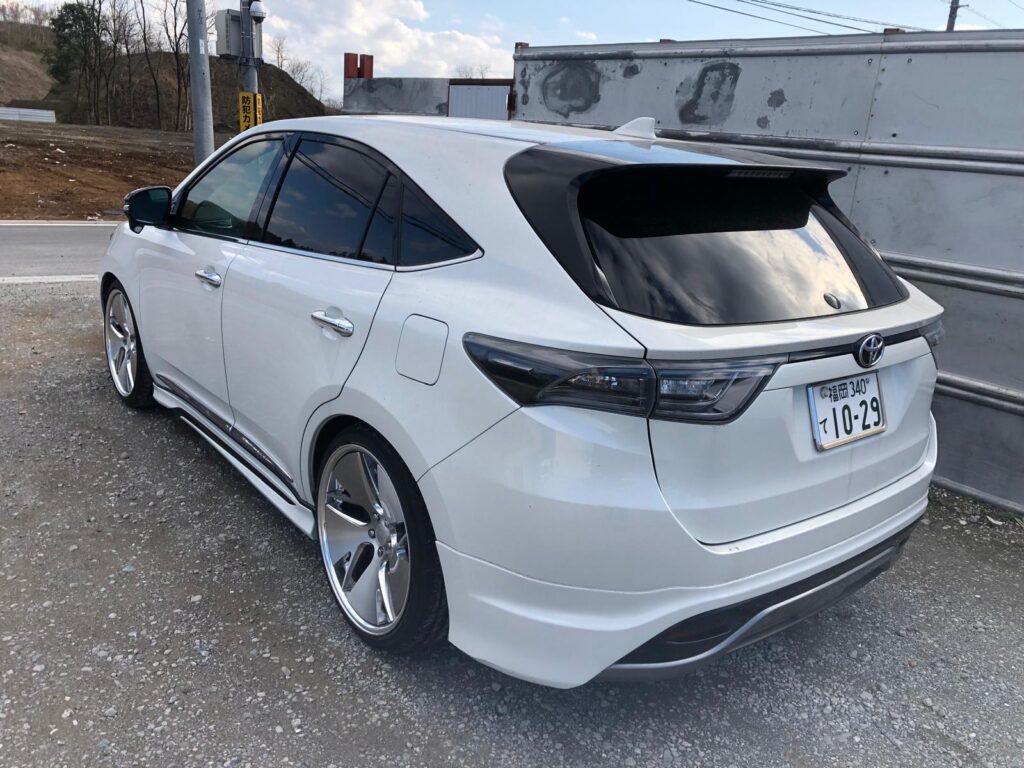 TOYOTA HARRIER
