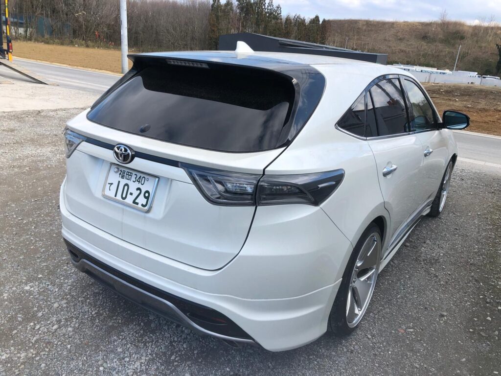 TOYOTA HARRIER