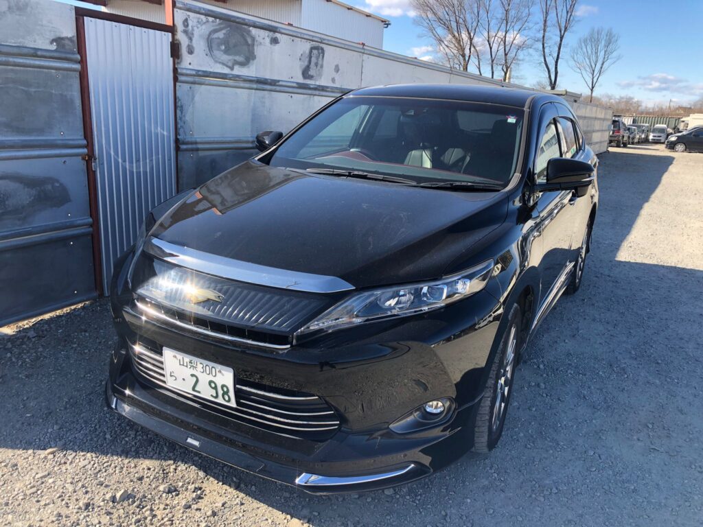 TOYOTA HARRIER
