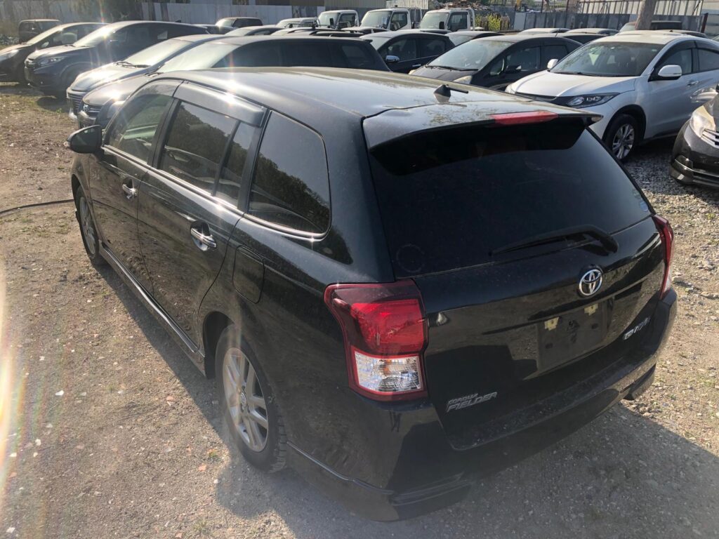 COROLLA FIELDER
