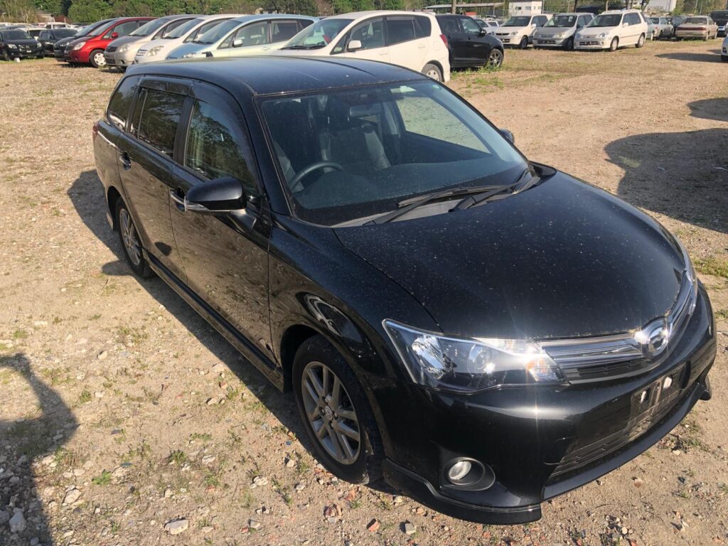 COROLLA FIELDER