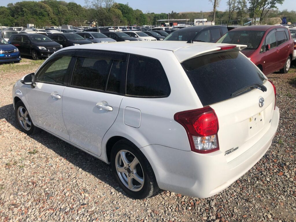 TOYOTA COROLLA FIELDER