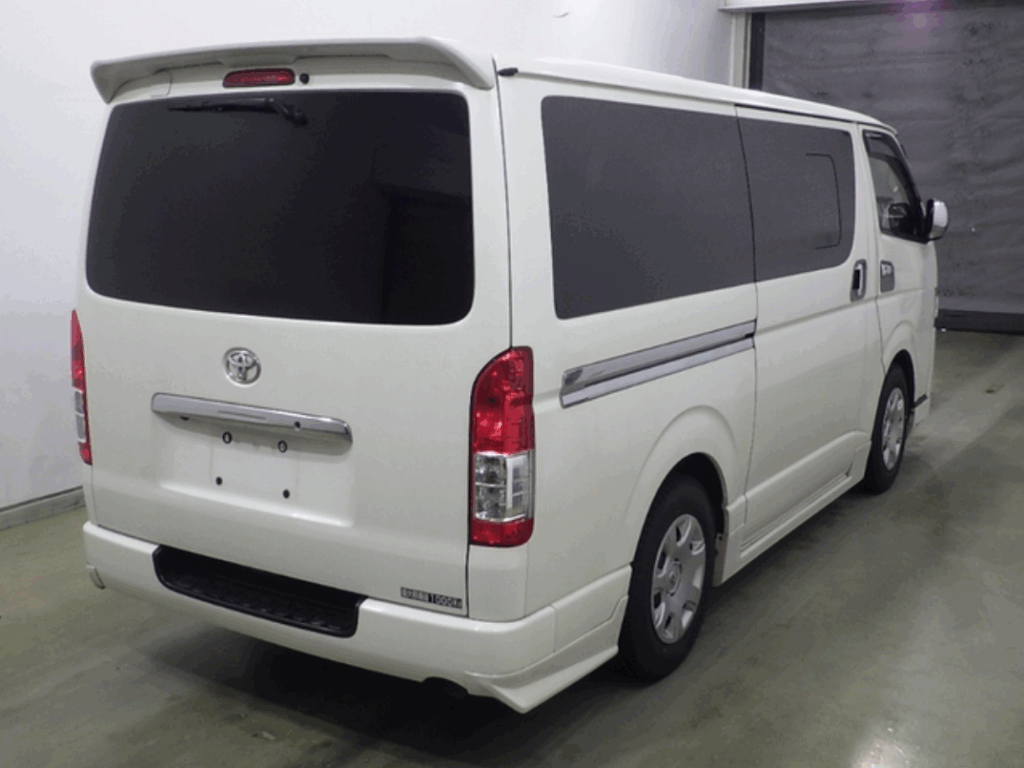 TOYOTA HIACE VAN