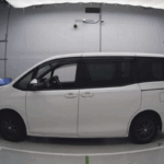 TOYOTA NOAH Ｘ
