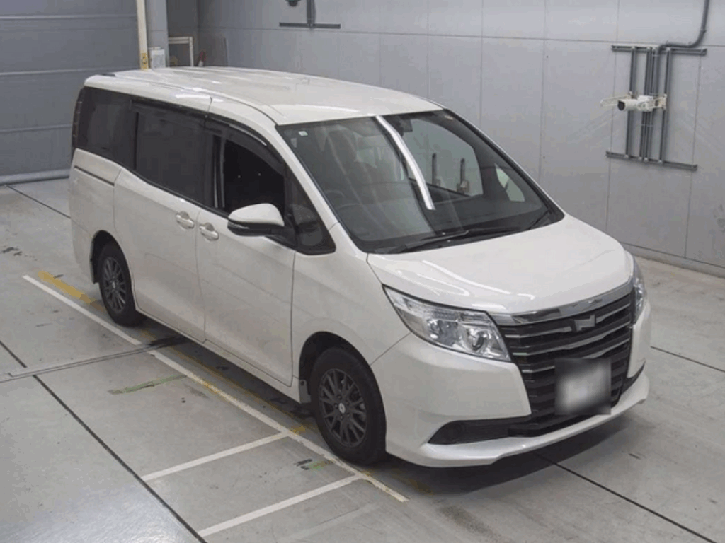 TOYOTA NOAH Ｘ